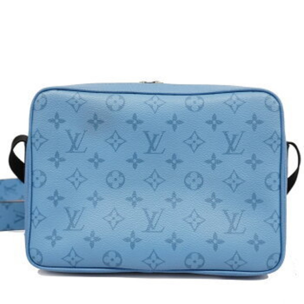 Louis Vuitton Taigarama Outdoor Messenger PM Shoulder Bag - Picture 9 of 9